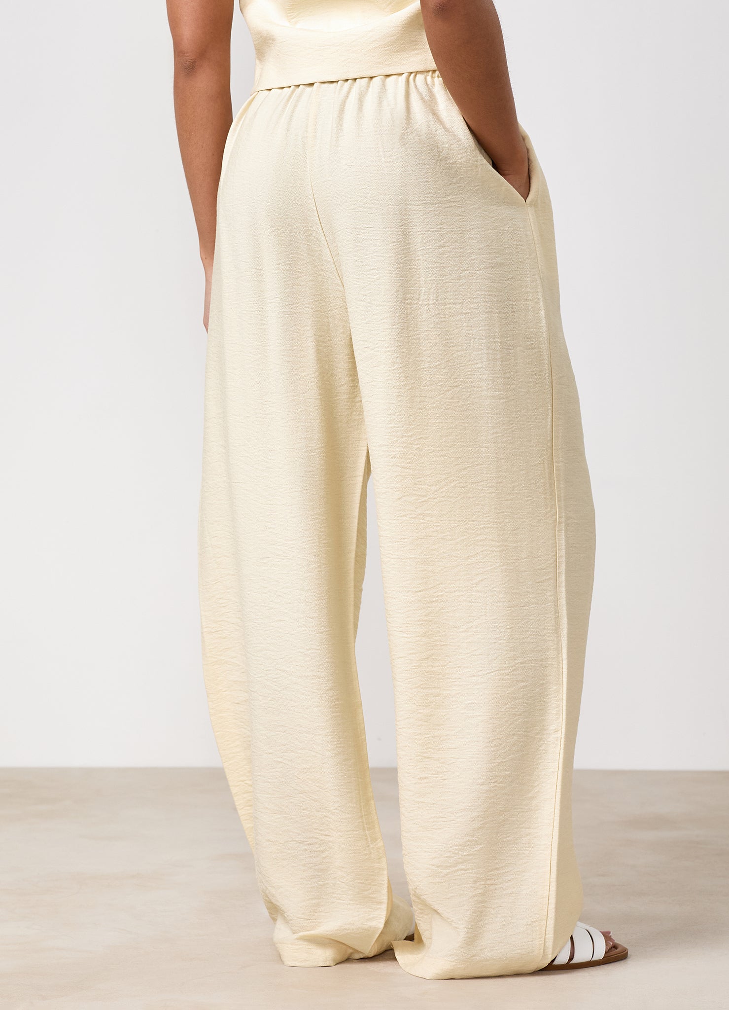 Gym King Signature Woven Paper Bag Trousers - Buttermilk