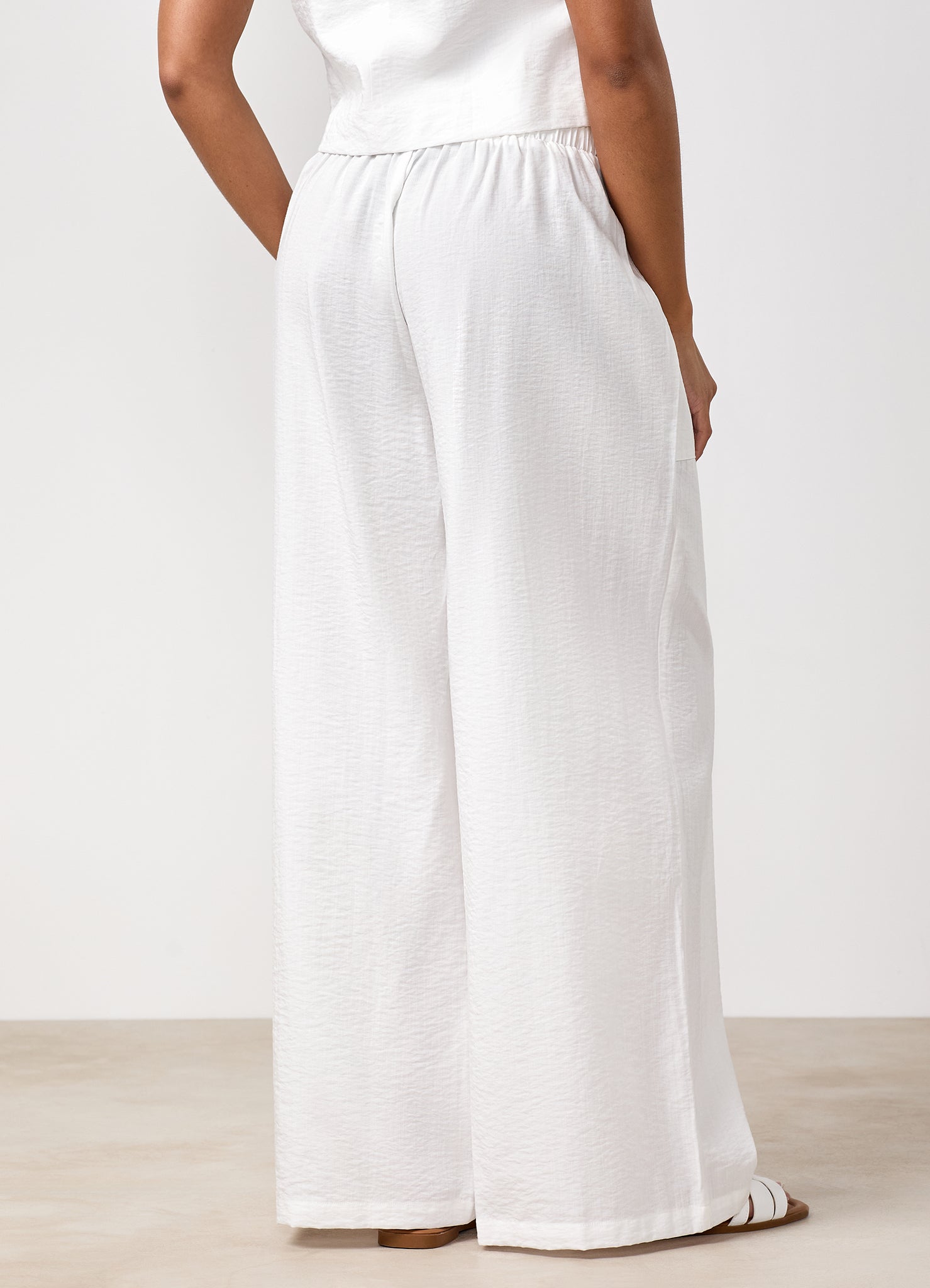 Gym King Signature Redefined Trousers - Cream