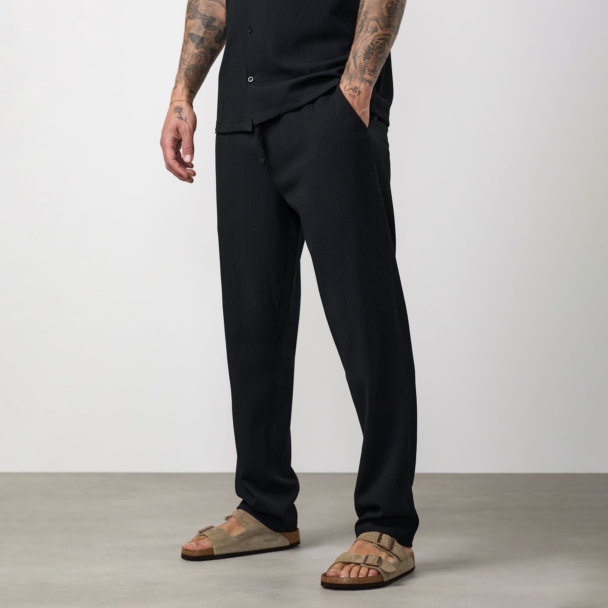Gym King Signature Woven Trouser - Black