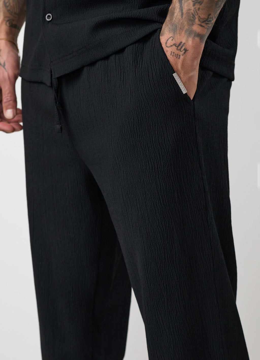 Gym King Signature Woven Trouser - Black