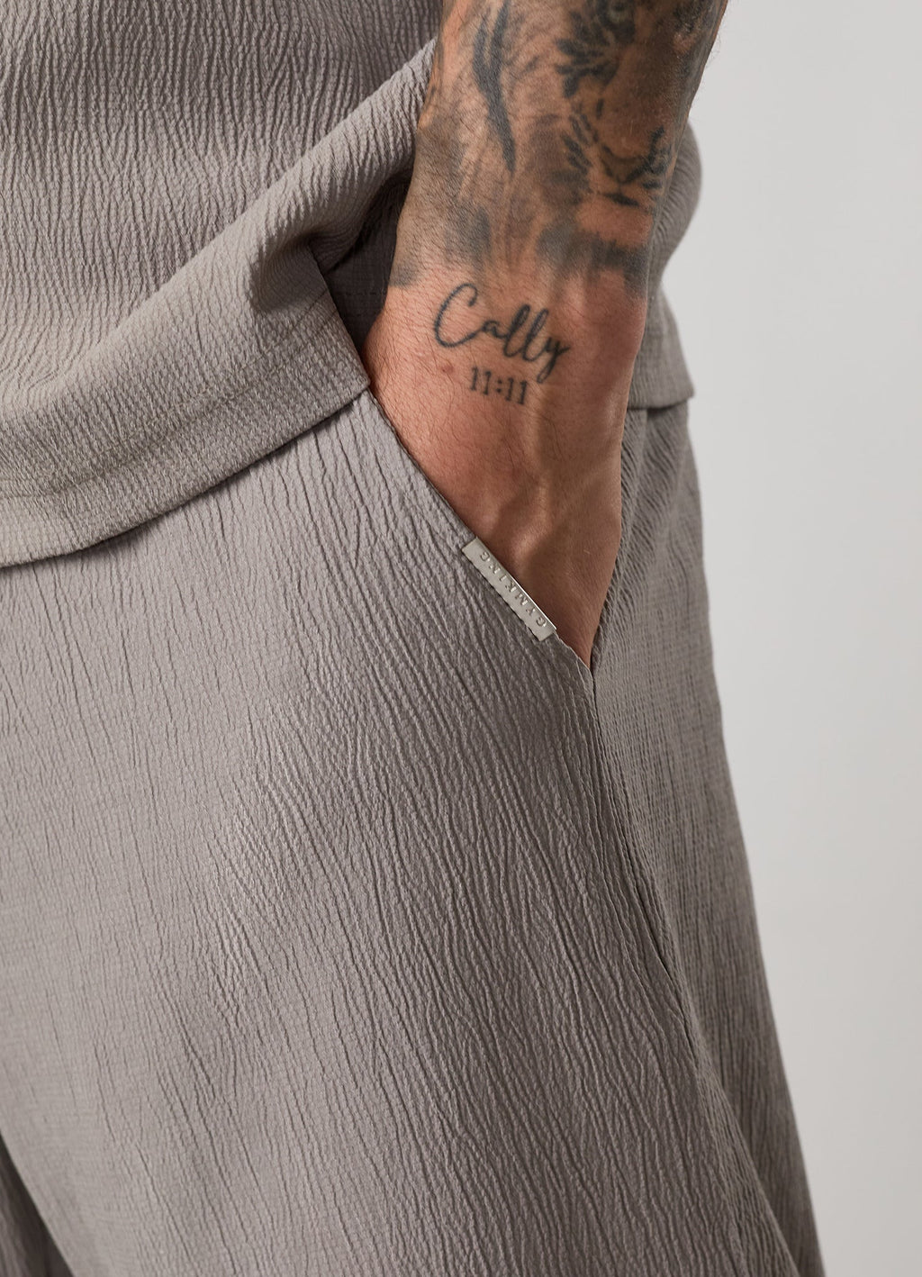 Gym King Signature Woven Trouser - Taupe