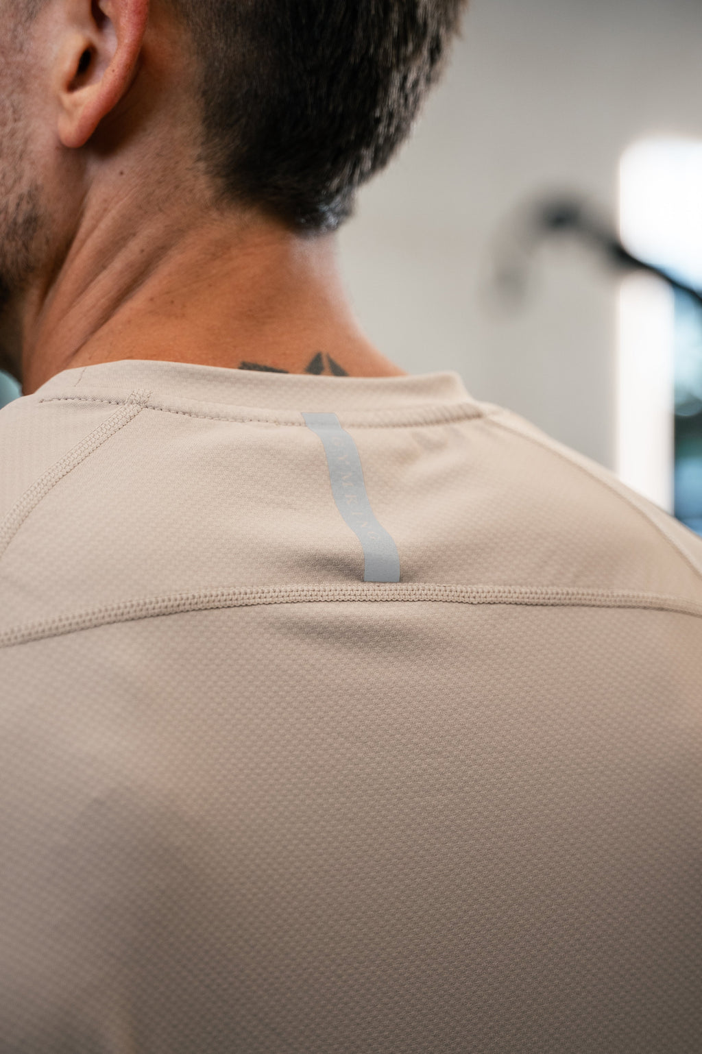 Gym King Energy Linear Tee - Stoneware