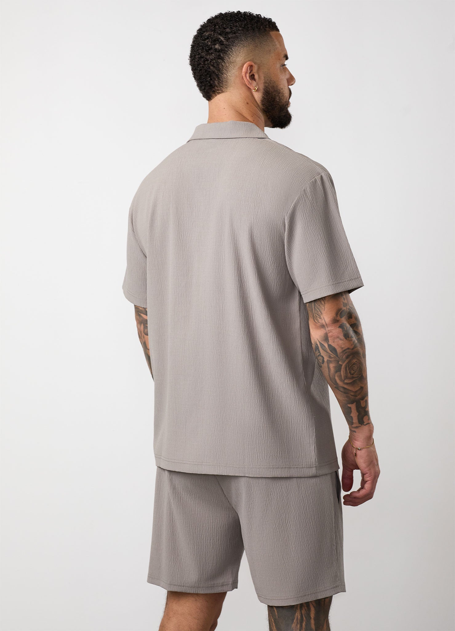 Gym King Signature Woven Shirt - Taupe