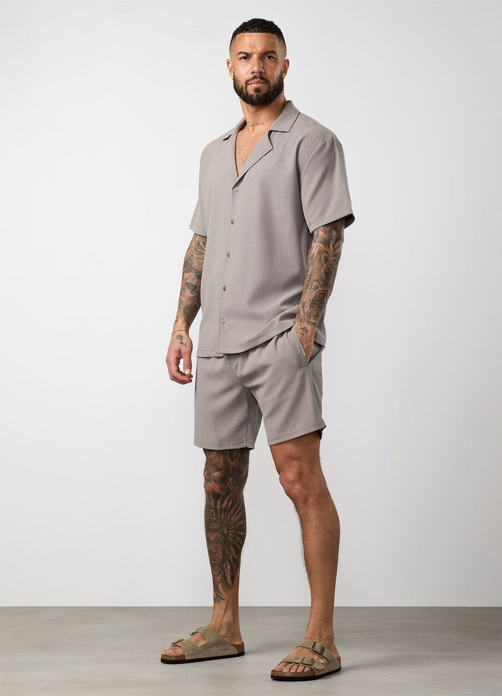 Gym King Signature Woven Short - Taupe