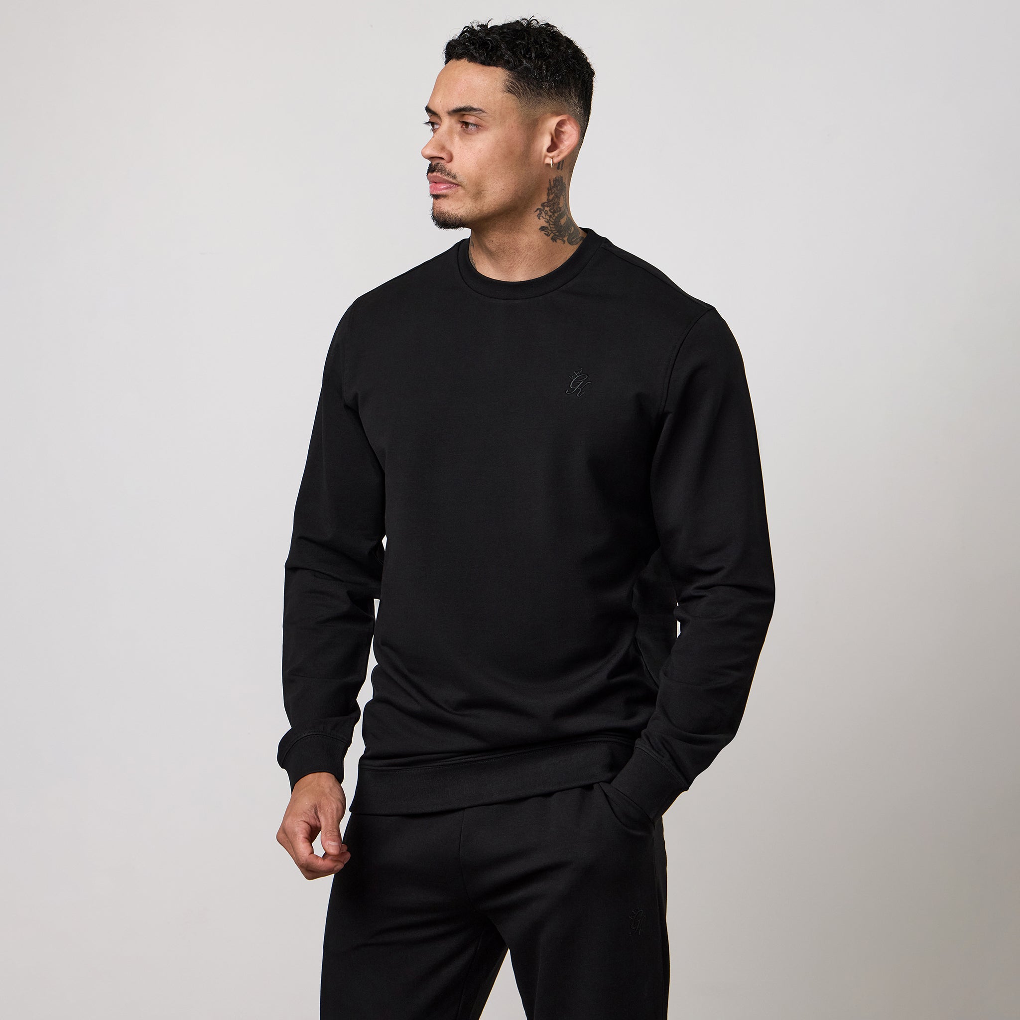 Gym King Victory Lightweight Loopback Crew - Black