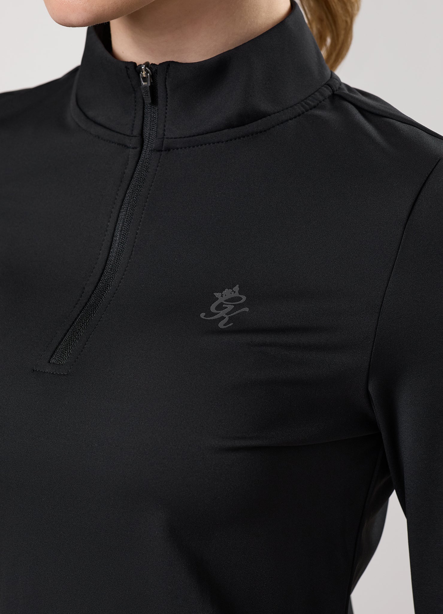 Gym King Victory Performance 1/4 Zip Funnel - Black