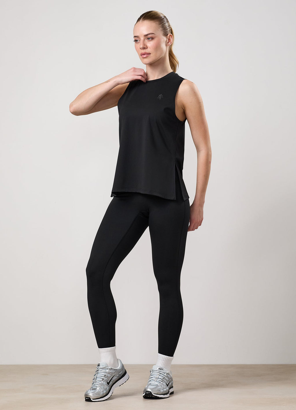 Gym King Victory Performance Split Hem Tank - Black