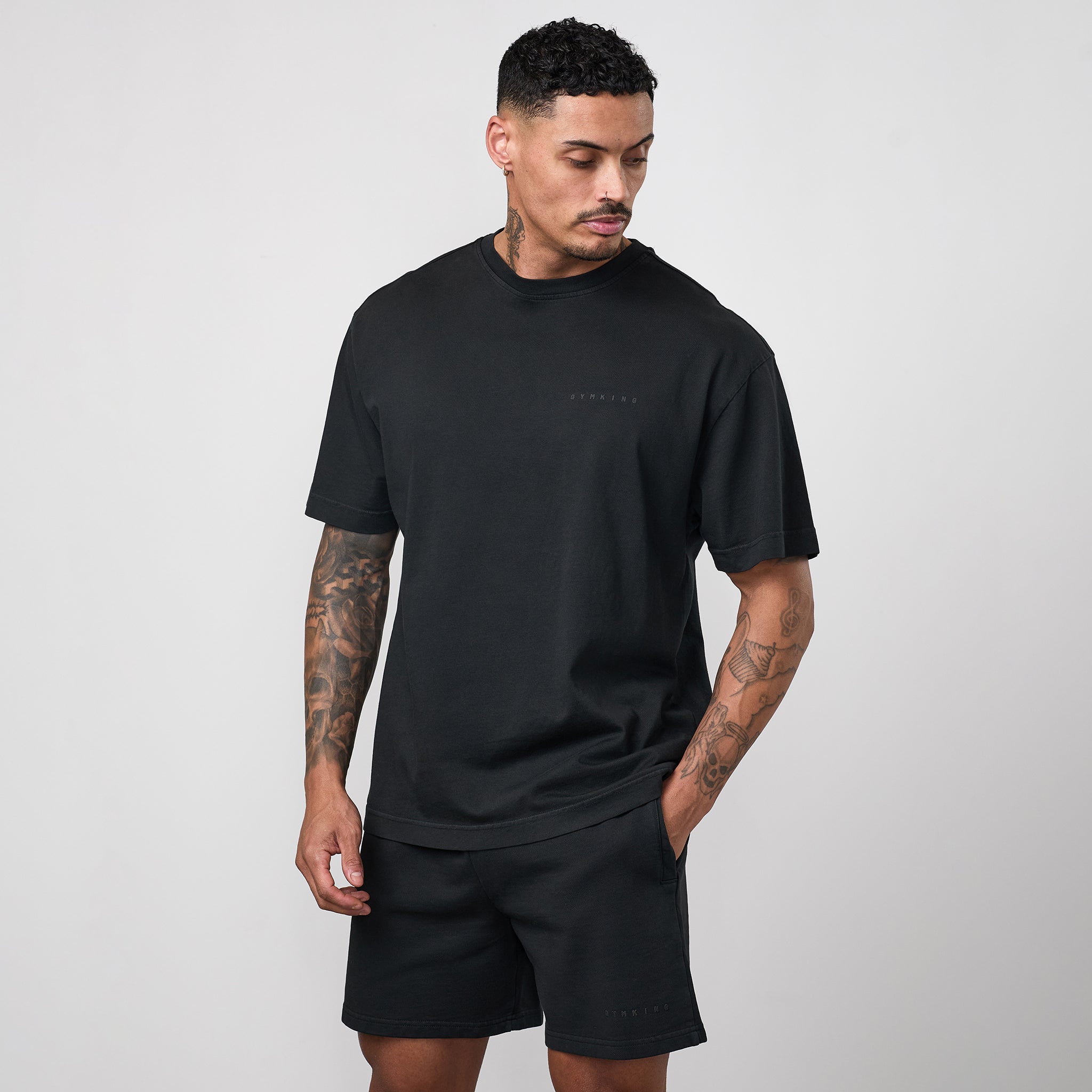 Gym King World Distressed Graphic Washed Tee - Black