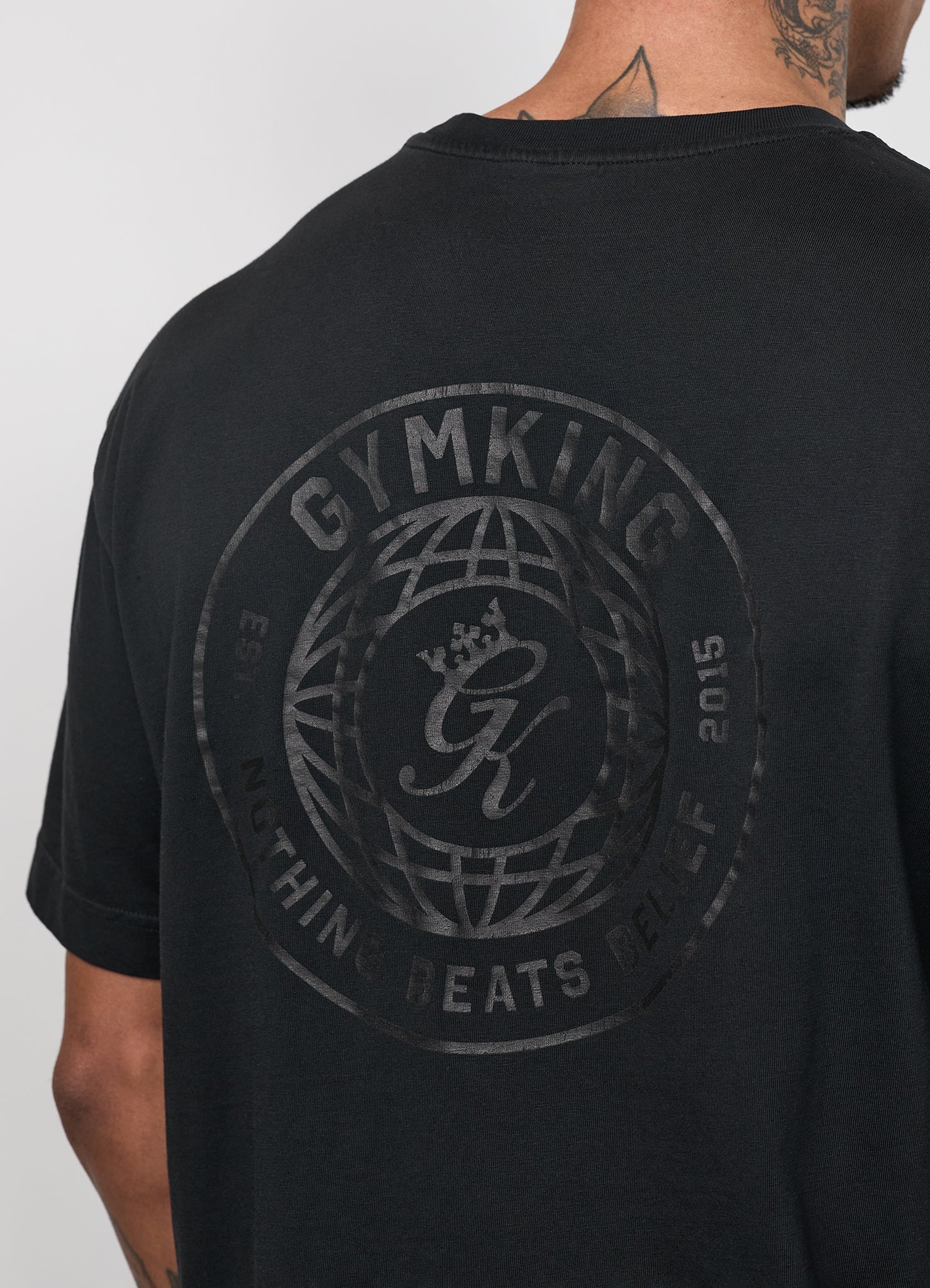 Gym King World Distressed Graphic Washed Tee - Black