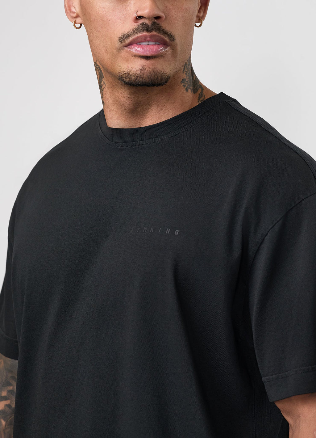 Gym King World Distressed Graphic Washed Tee - Black