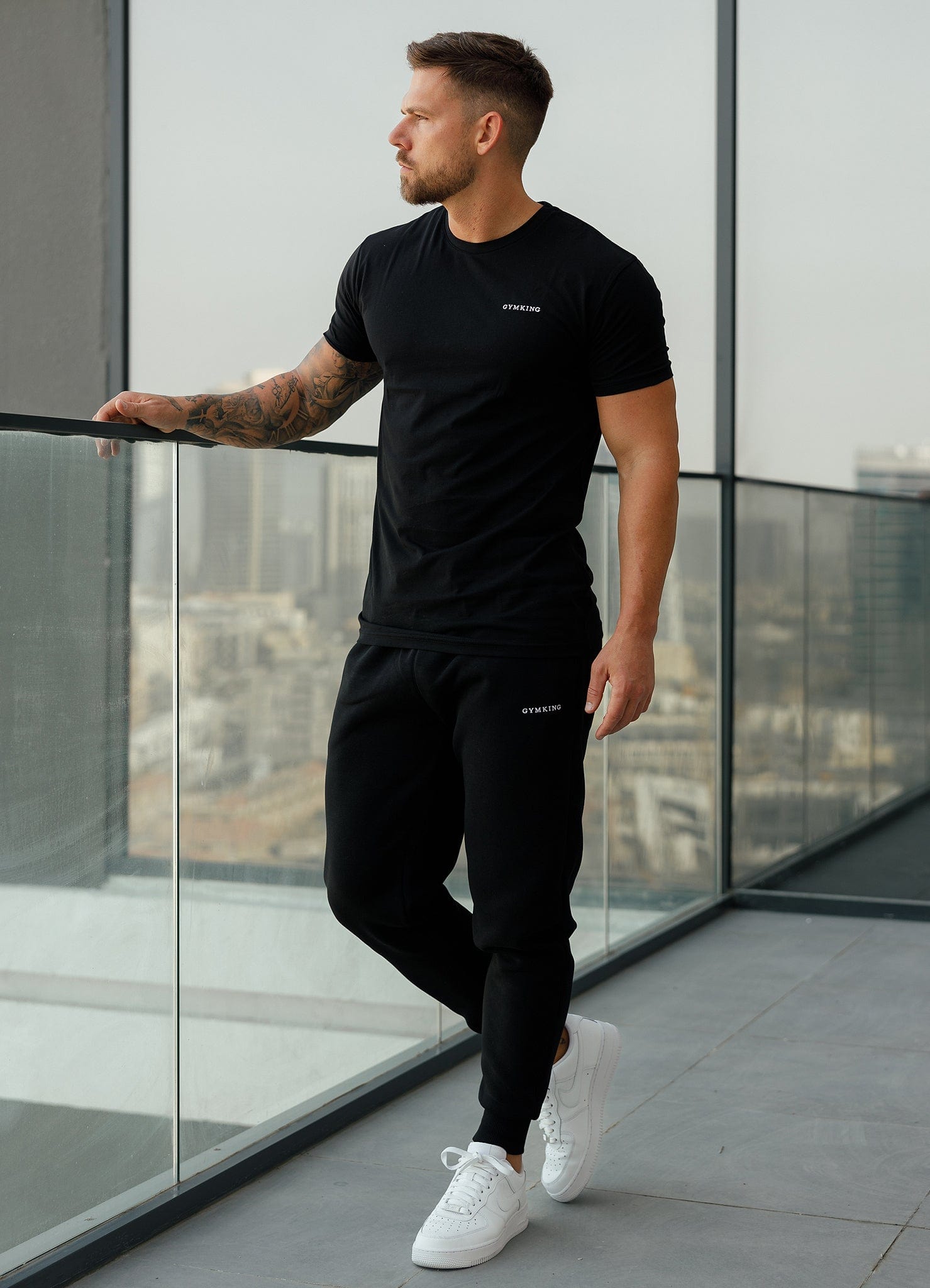 Gym King Fundamental Linear Tee - Black