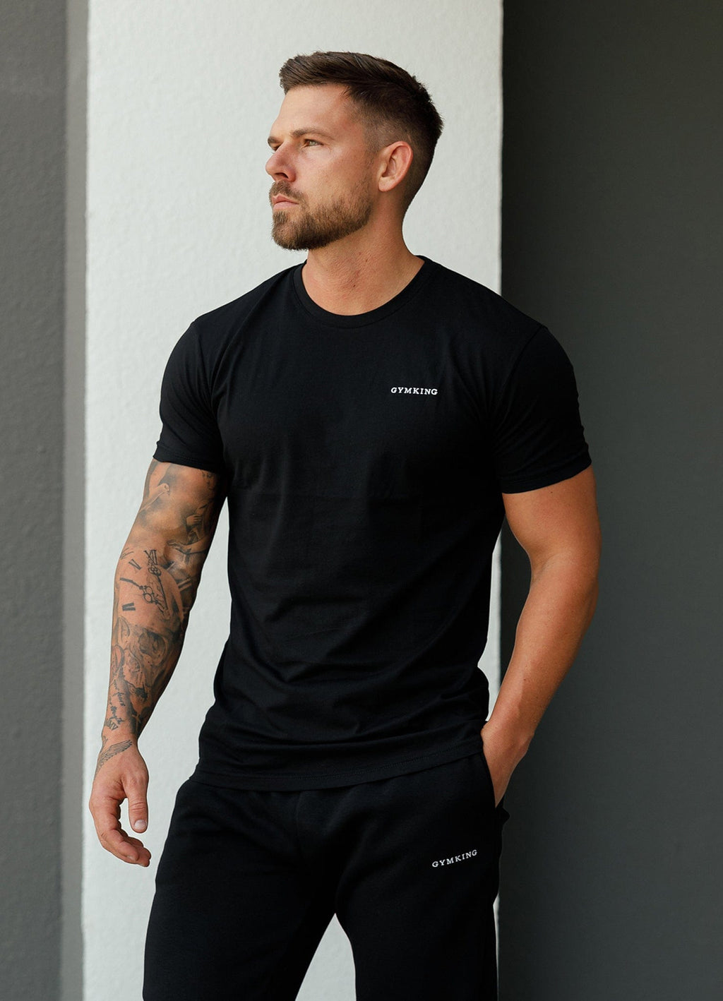 Gym King Fundamental Linear Tee - Black