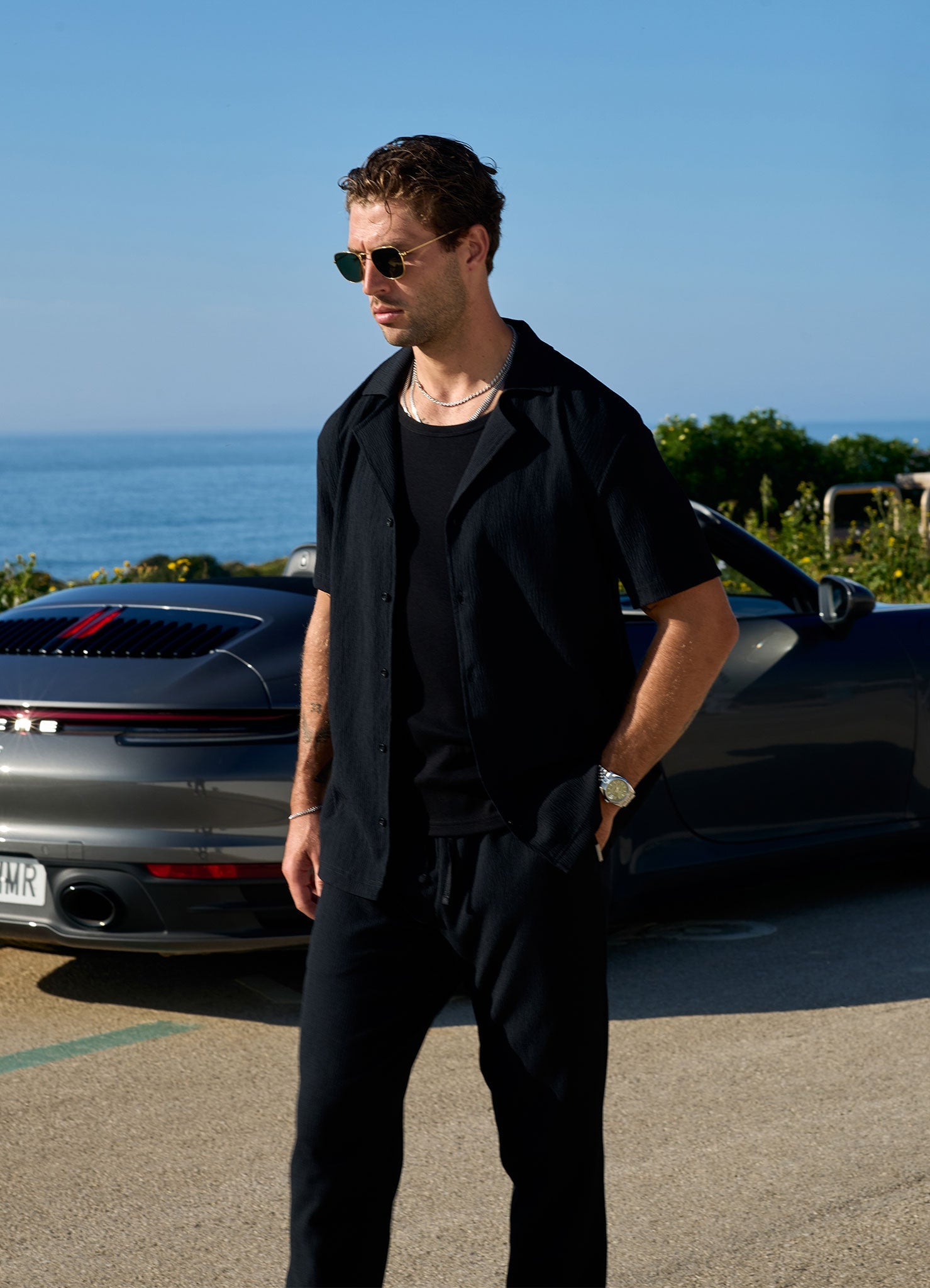 Gym King Signature Woven Texture Shirt - Black